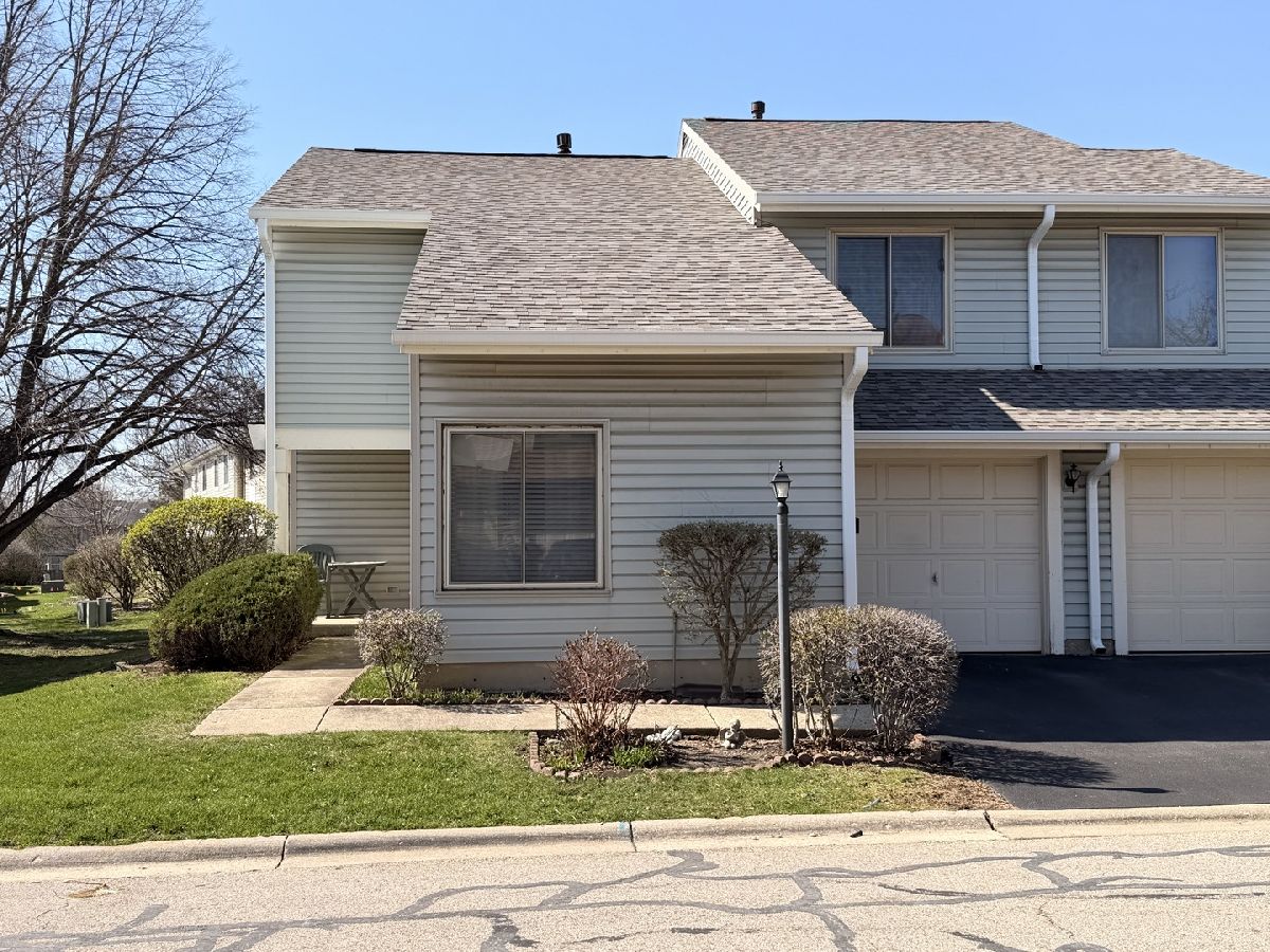  For Sale Carol Stream Illinois, 772 Colorado Court