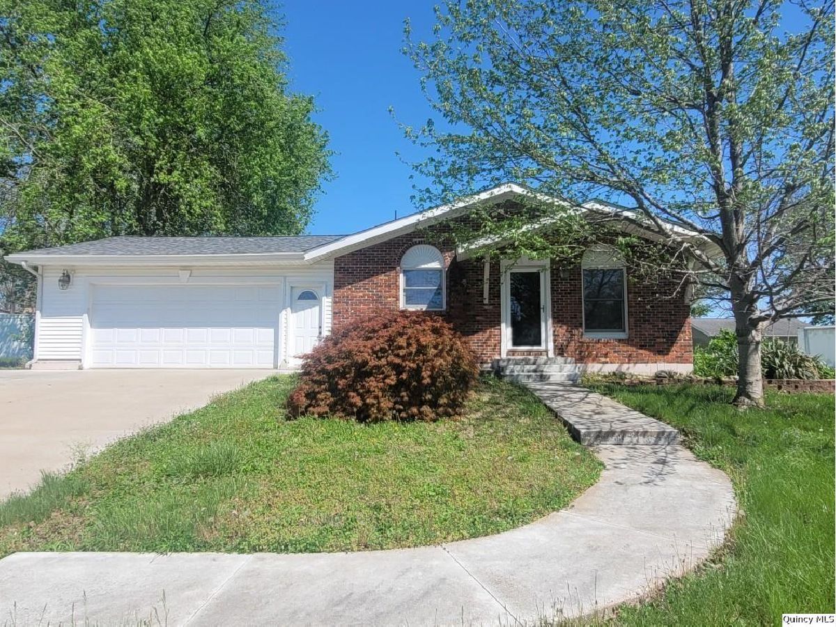  For Sale Quincy Illinois, 3019 48th
