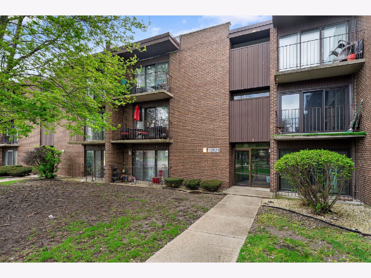 For Sale Alsip Illinois, 12821 Kenneth Avenue