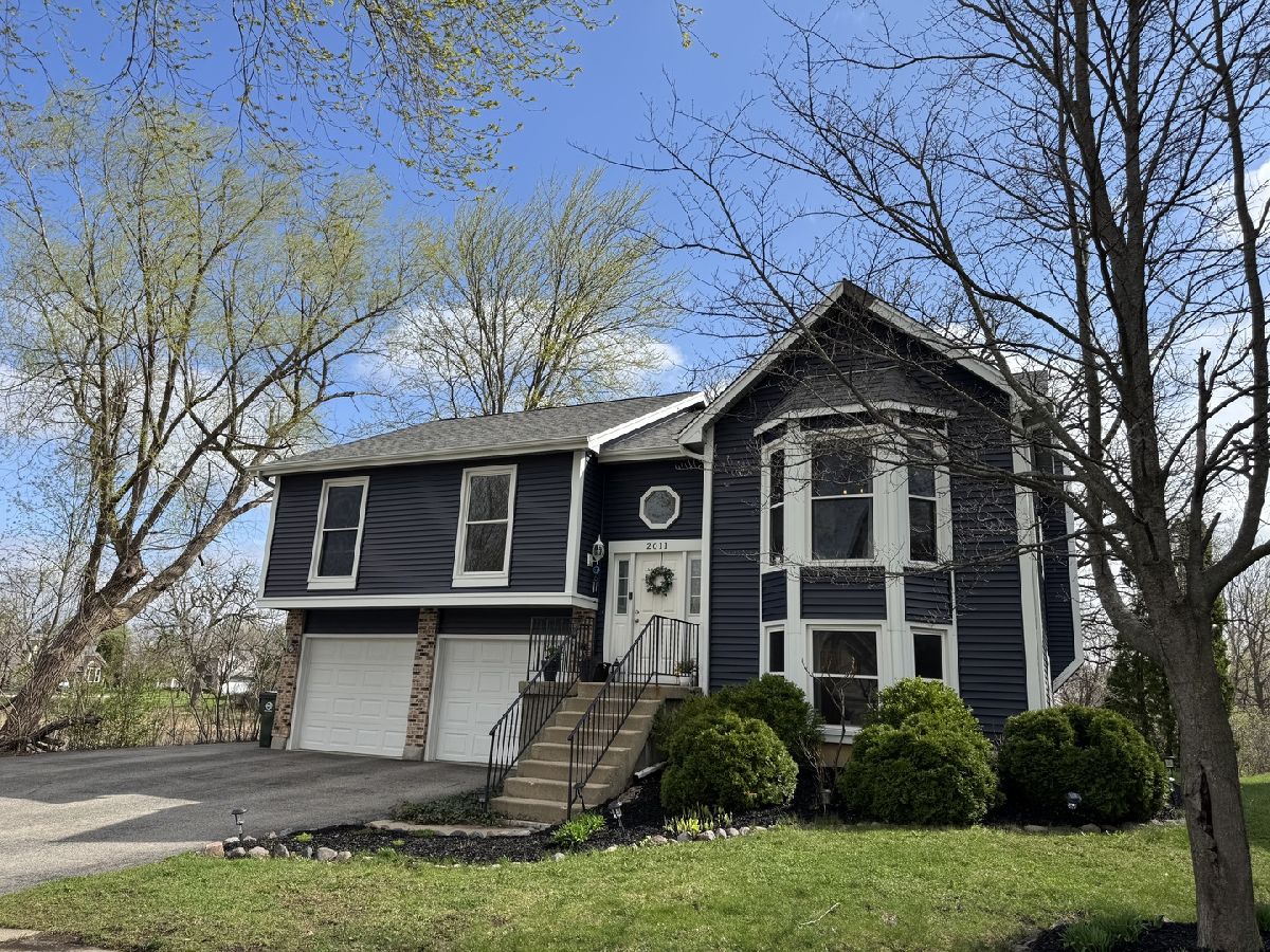  For Sale Lake Villa Illinois, 2011 Oak Tree Trail