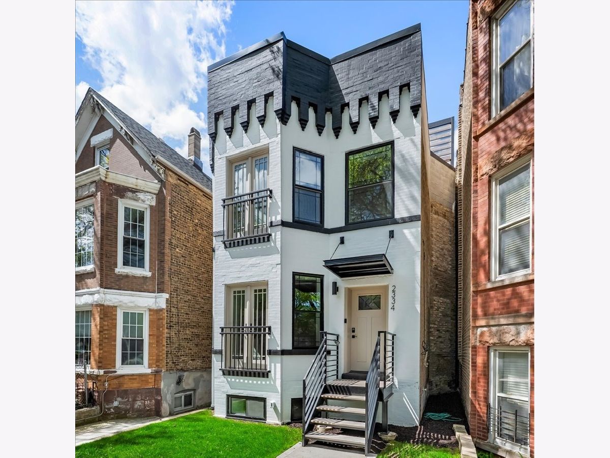  For Sale Chicago Illinois, 2334 Oakley Avenue