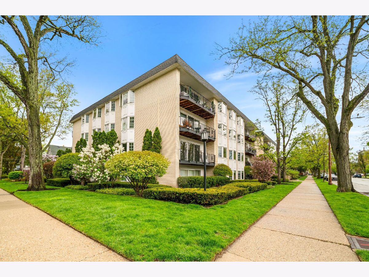  For Sale Wilmette Illinois, 701 Ridge Road