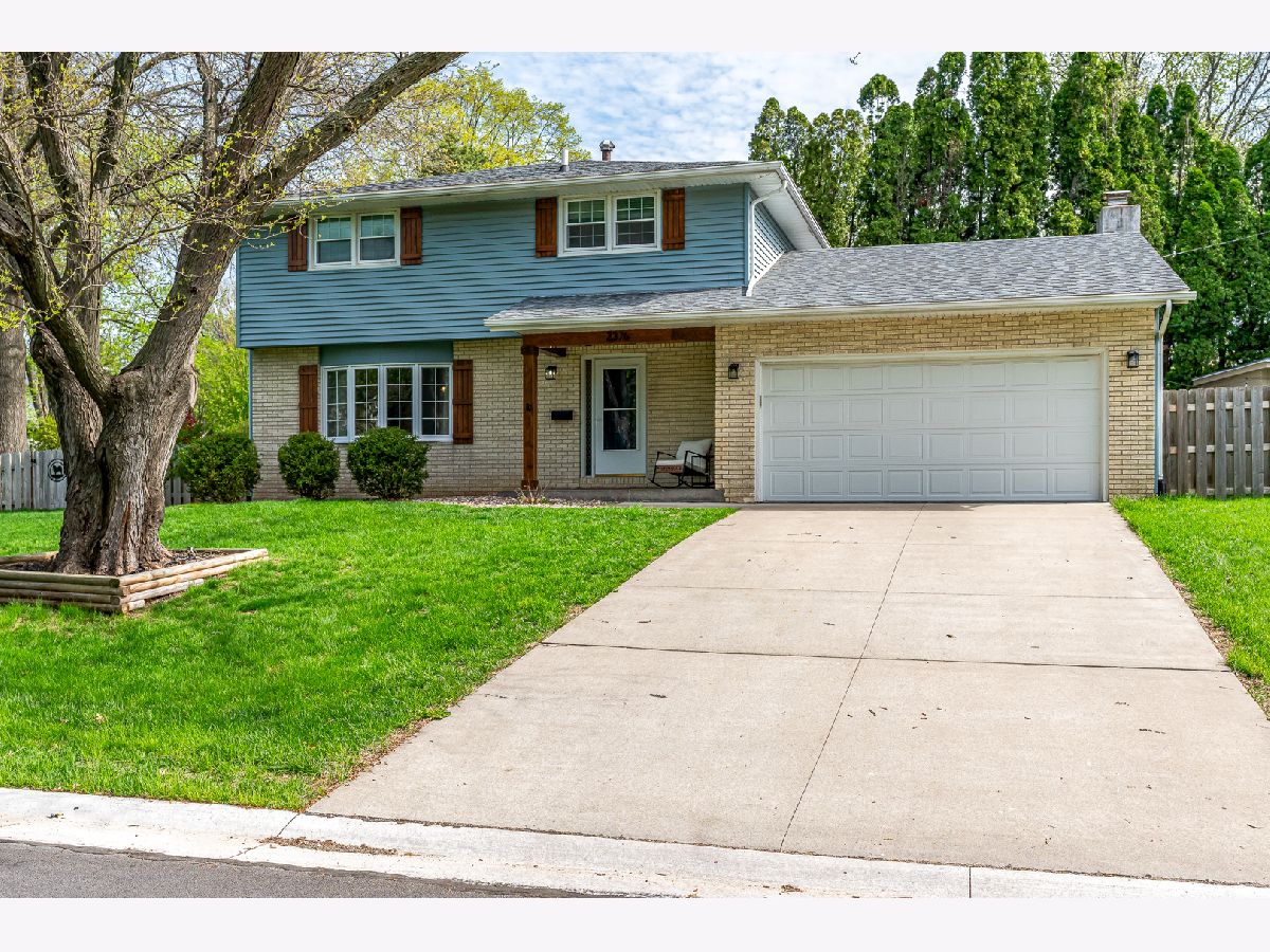  Sold Bettendorf Iowa, 2376 Kingsway