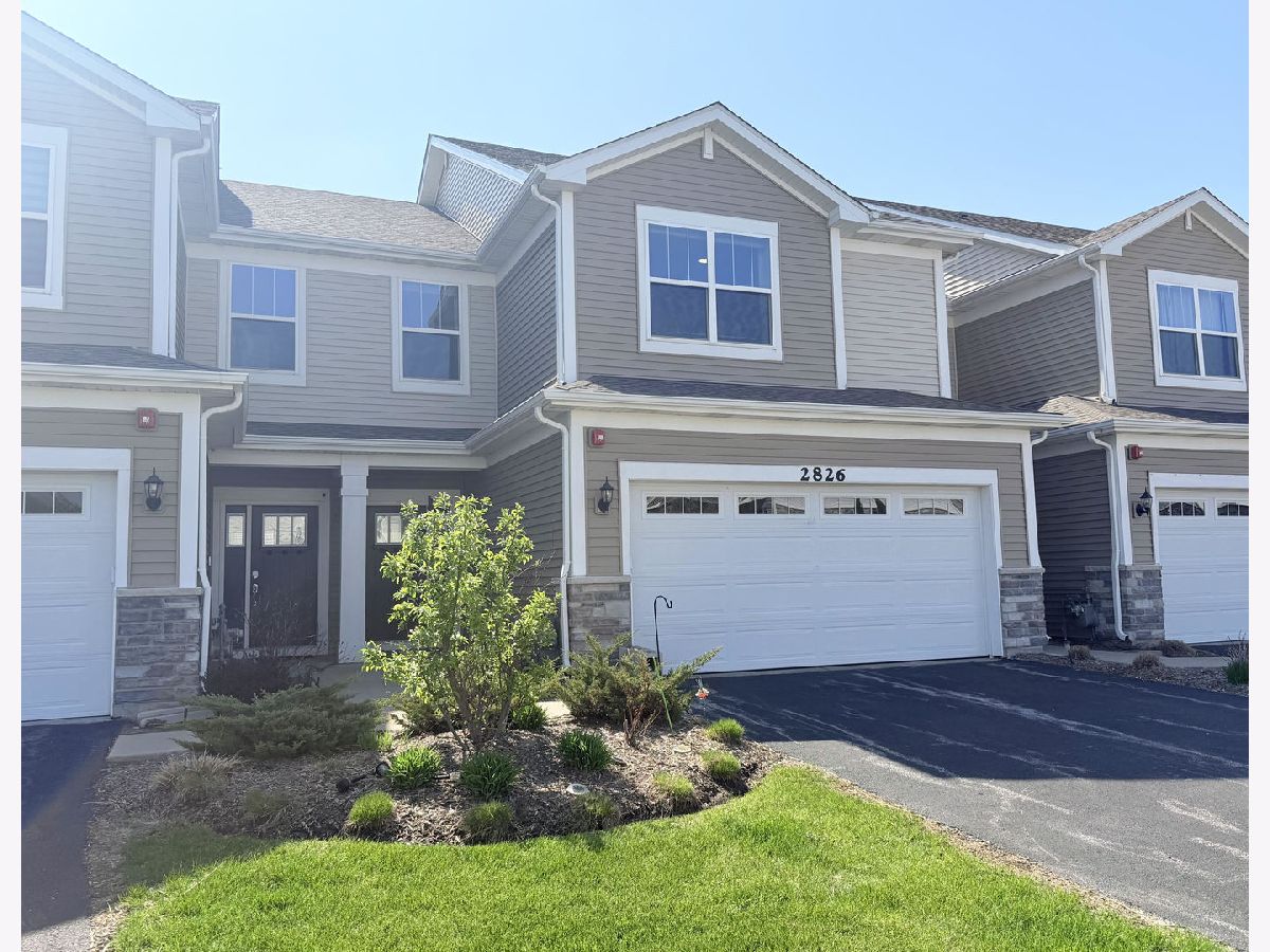  For Rent Mundelein Illinois, 2826 Kessler