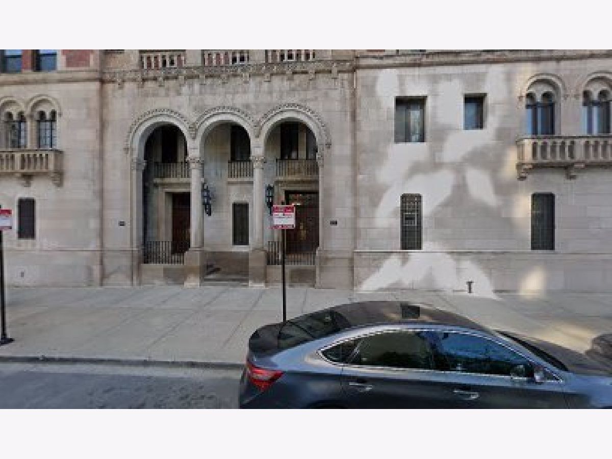 Homes & Condos & Townhomes For Sale Southshore Chicago Illinois, 6700 Crandon Avenue