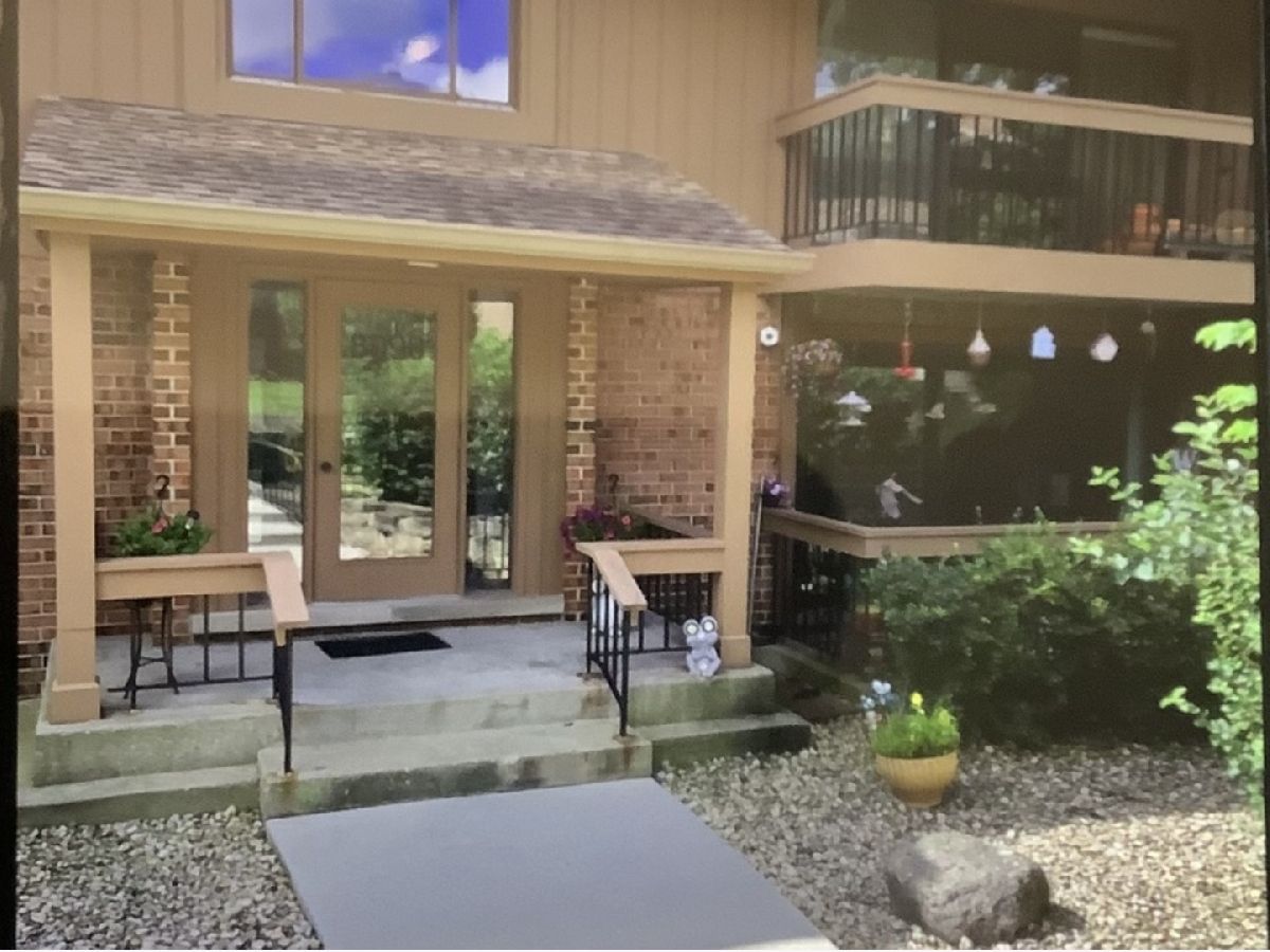  For Sale Burr Ridge Illinois, 8090 Garfield Avenue