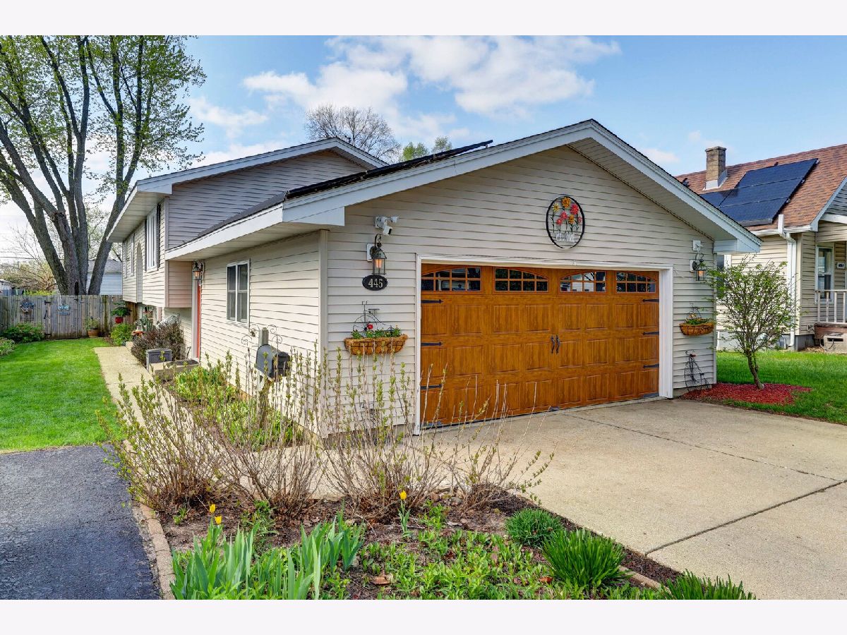  For Sale Crystal Lake Illinois, 445 Golf Road