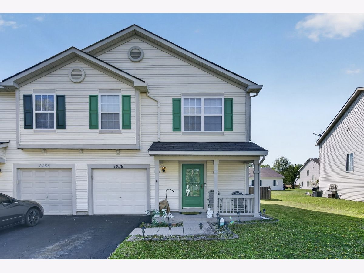 Homes & Townhomes For Sale Lakewood Trails Minooka Illinois, 1429 Levato Lane