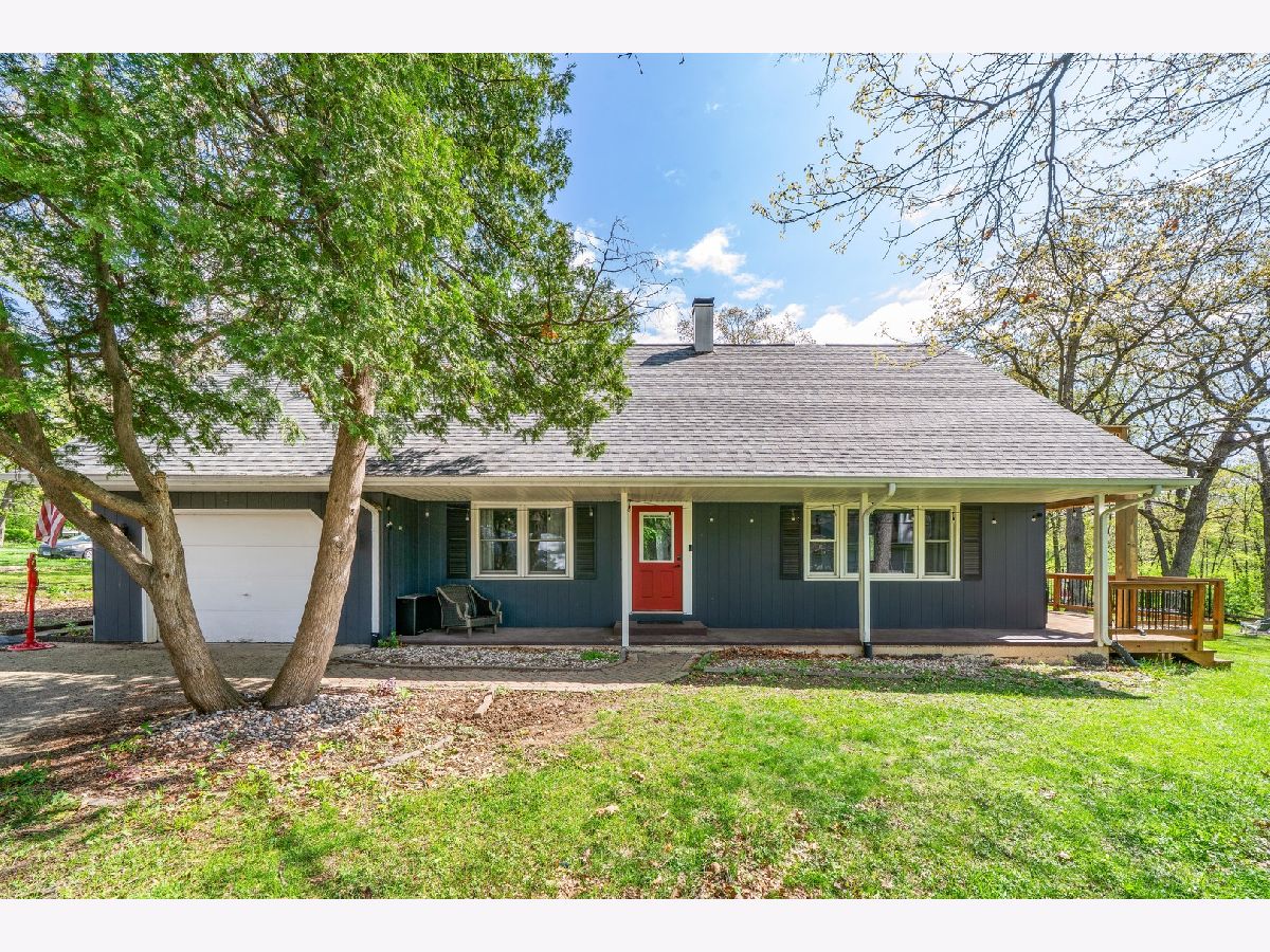  For Sale Lake Holiday Illinois, 795 Lake Holiday Drive