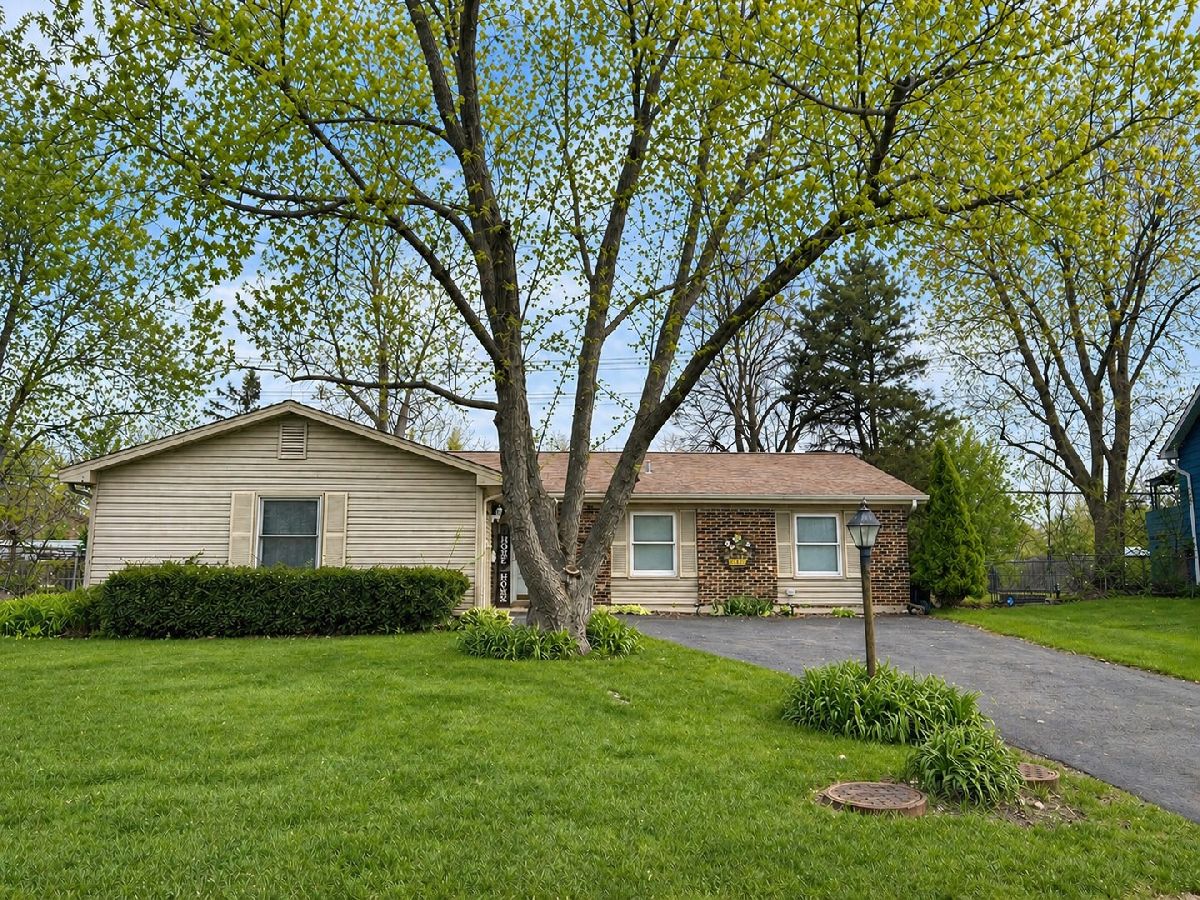  For Sale Lake Zurich Illinois, 1120 Brush Hill Lane