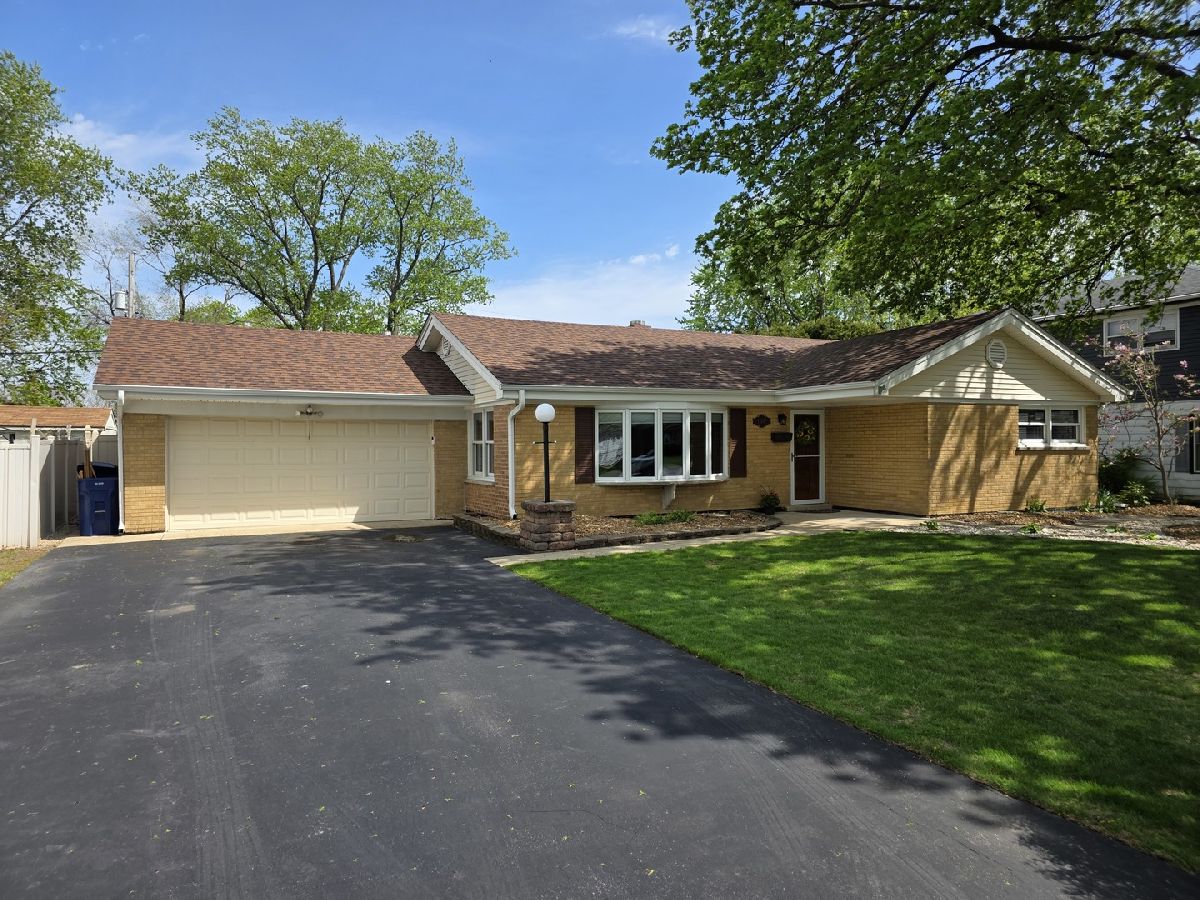  For Sale Worth Illinois, 11607 Nagle Avenue