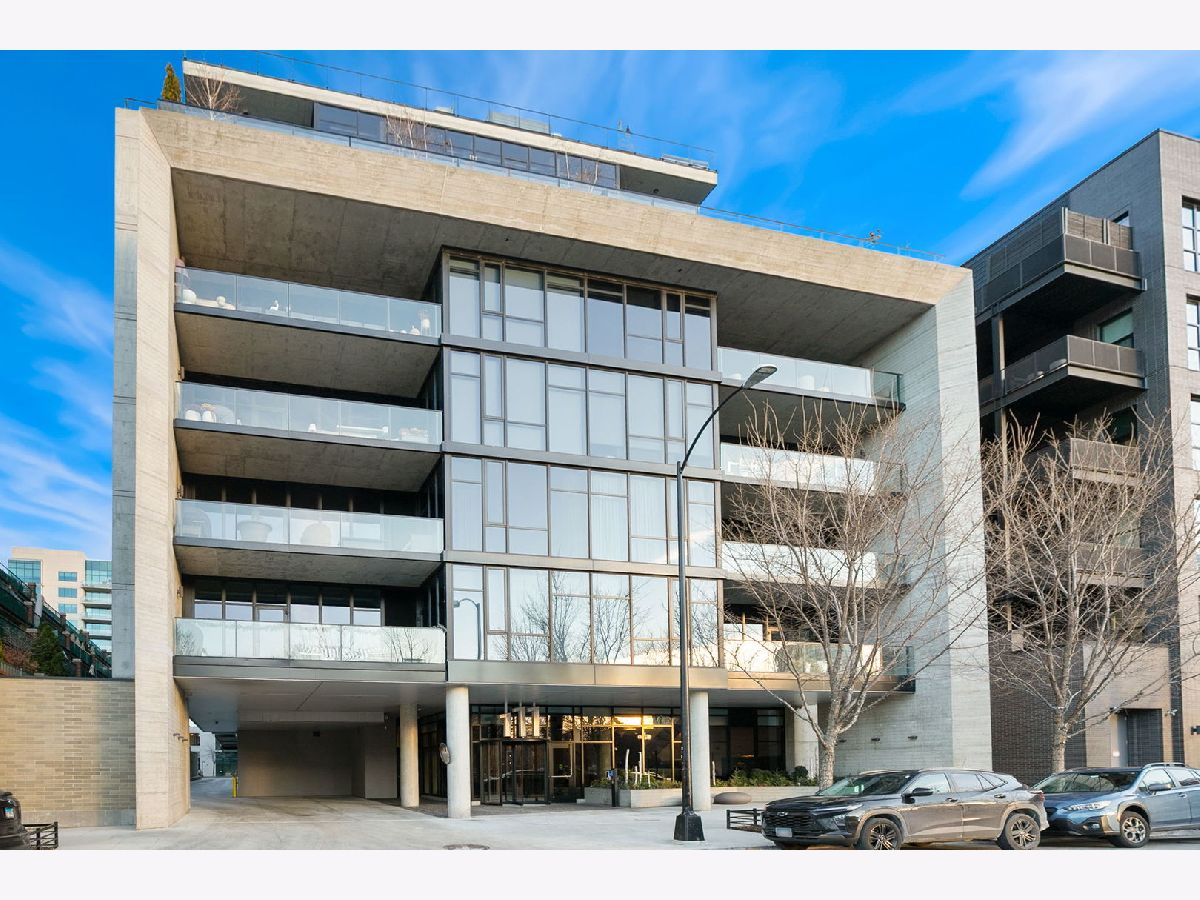  For Sale Chicago Illinois, 111 Peoria Street