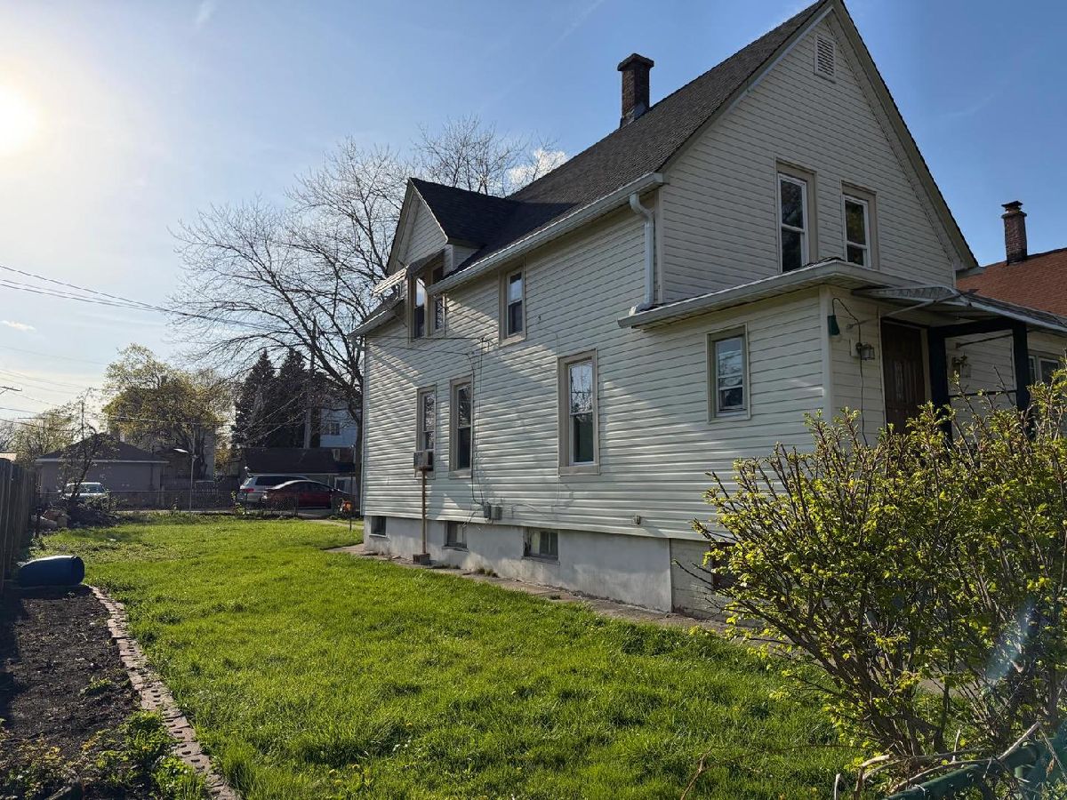  Rented Waukegan Illinois, 930 Victory