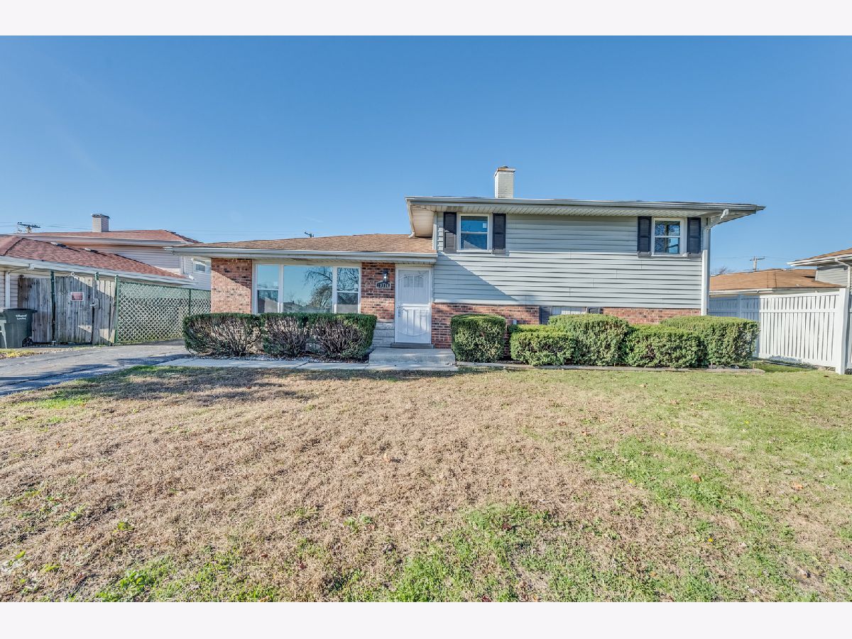  For Sale Lansing Illinois, 19116 Sherman Street