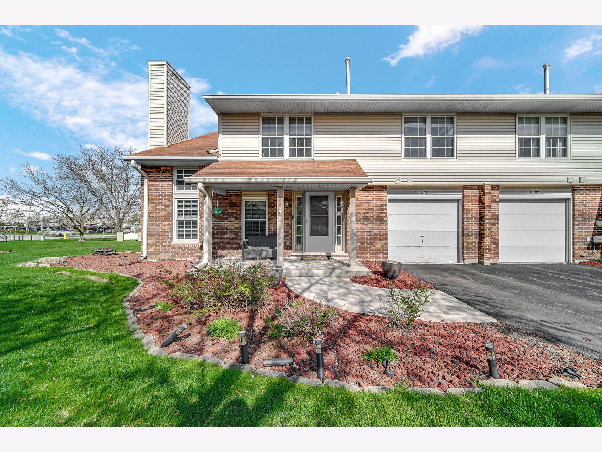  For Sale Tinley Park Illinois, 16011 84th Place