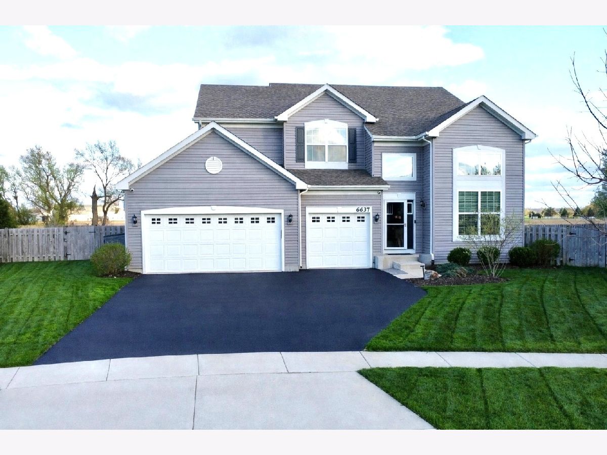  For Sale Mchenry Illinois, 6637 Galway Drive