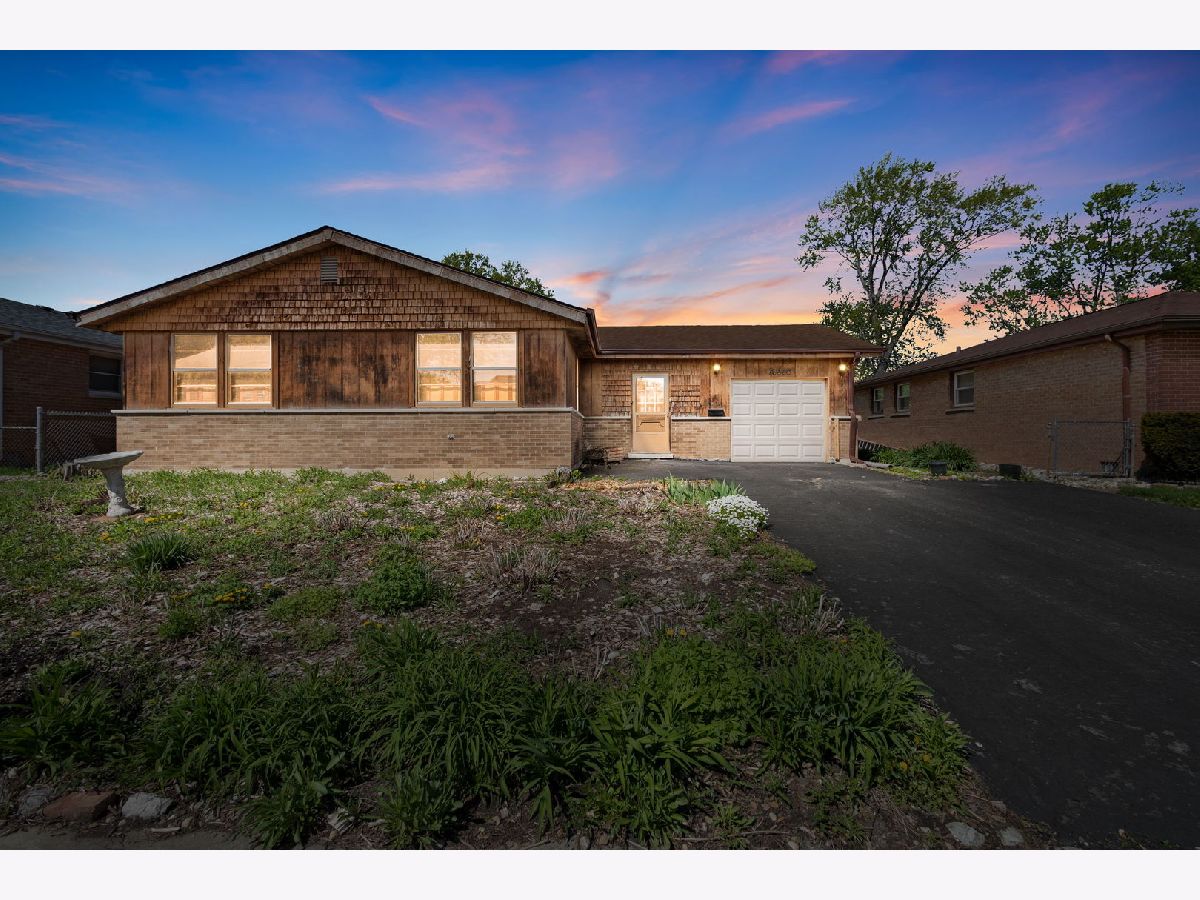  For Sale Oak Forest Illinois, 16440 Craig Drive