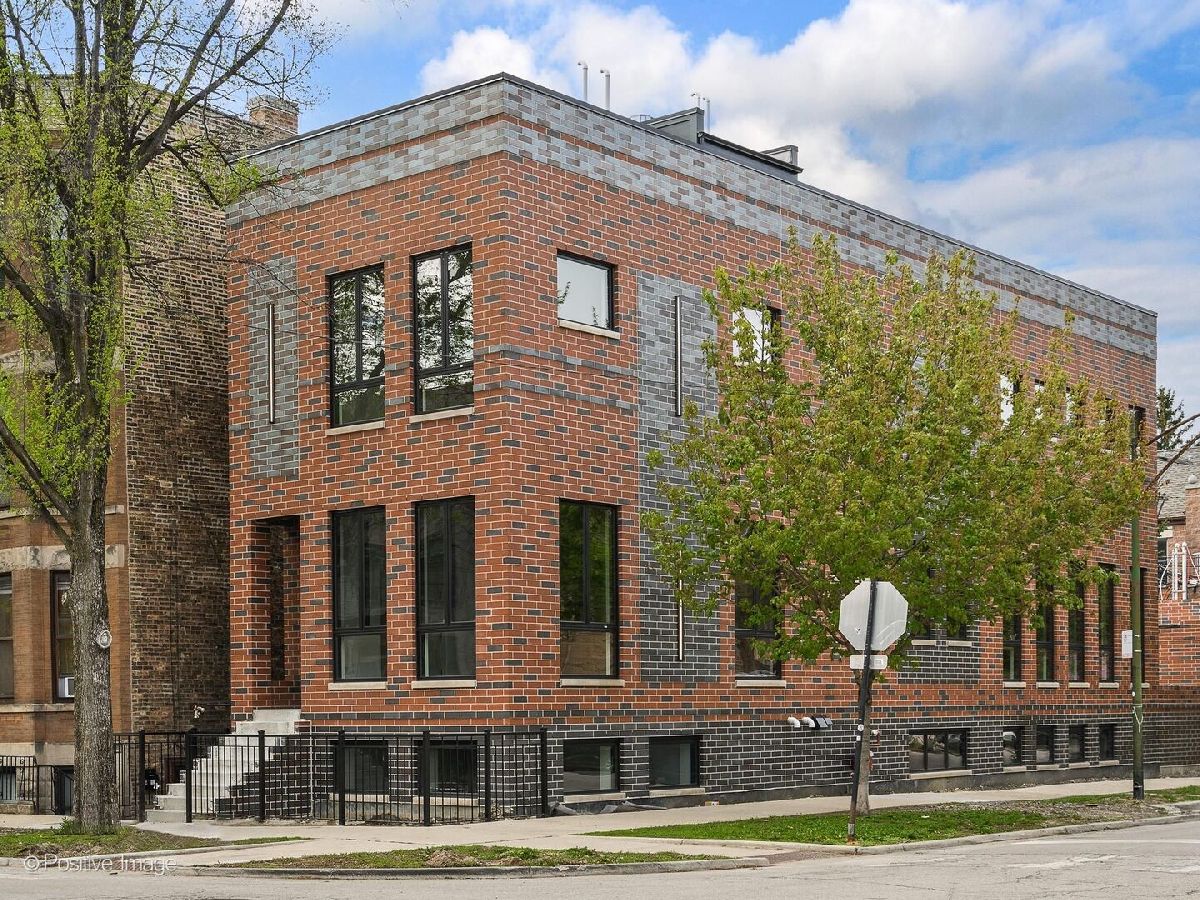  For Sale Chicago Illinois, 1900 Cortland Avenue