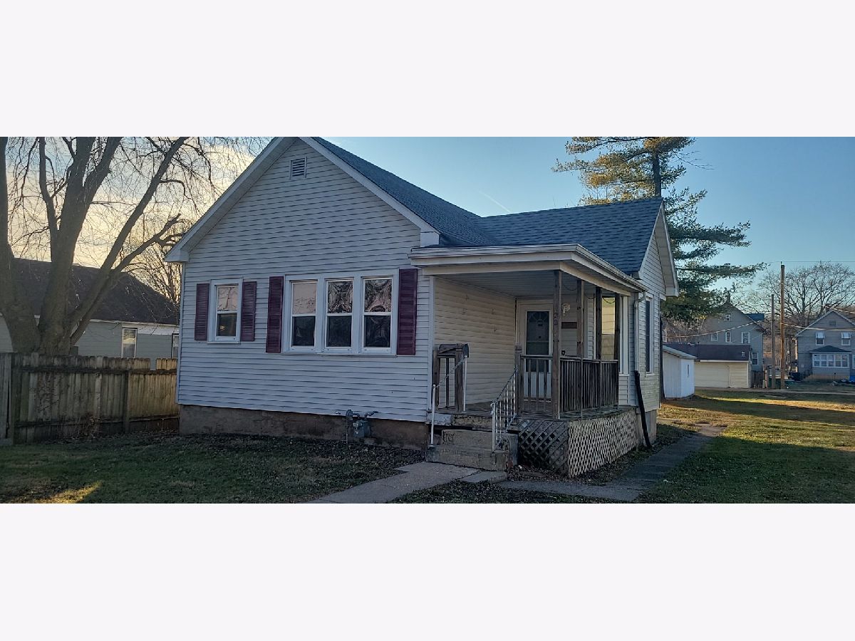  For Sale Clinton Iowa, 122 Fayette Street