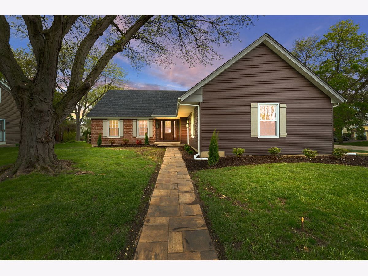  For Sale Naperville Illinois, 210 Westmoreland Lane