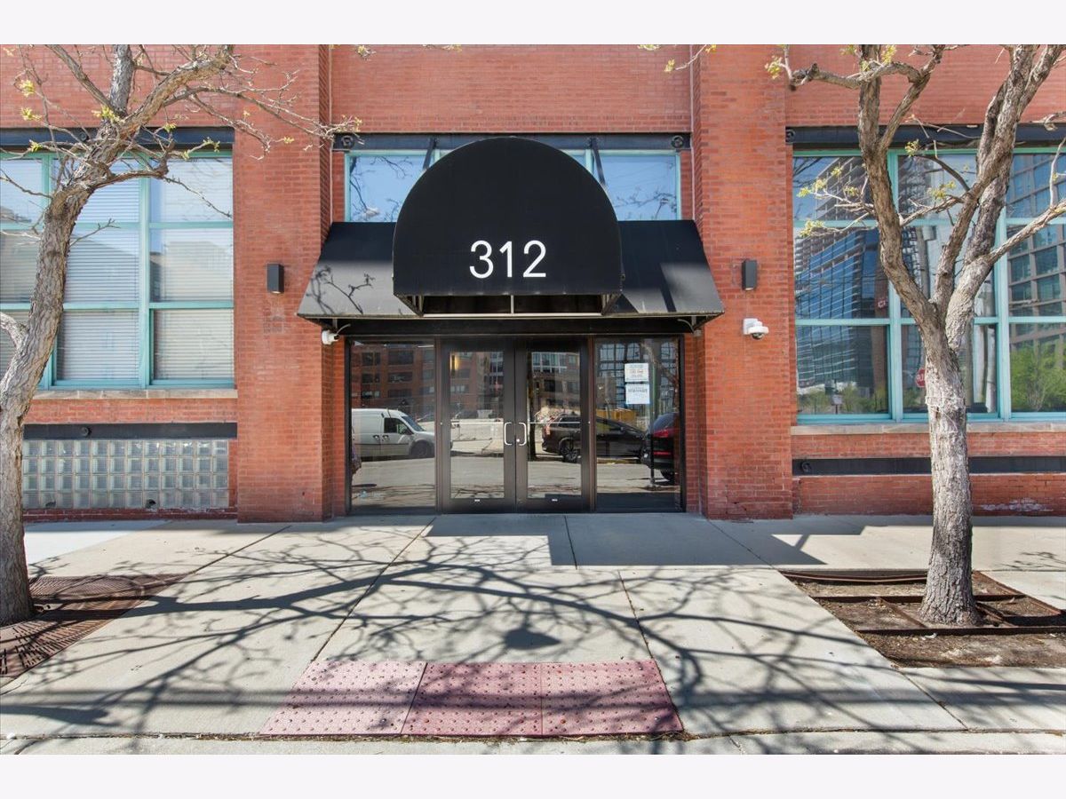  For Sale Chicago Illinois, 312 May Street