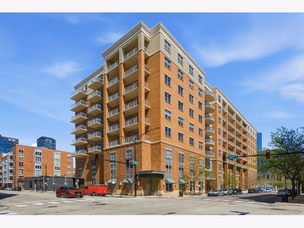  For Sale Chicago Illinois, 950 Monroe Street