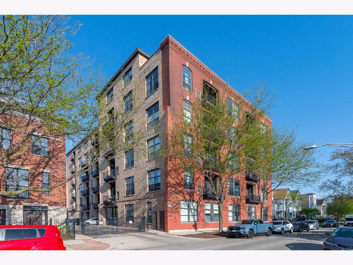  For Sale Chicago Illinois, 1820 Spaulding Avenue