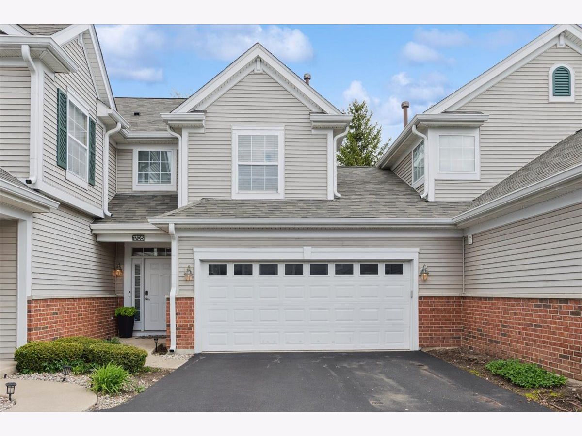  For Sale Aurora Illinois, 1705 Pontarelli Court