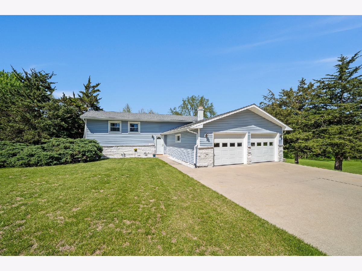  For Sale Geneseo Illinois, 24146 Stagecoach Road