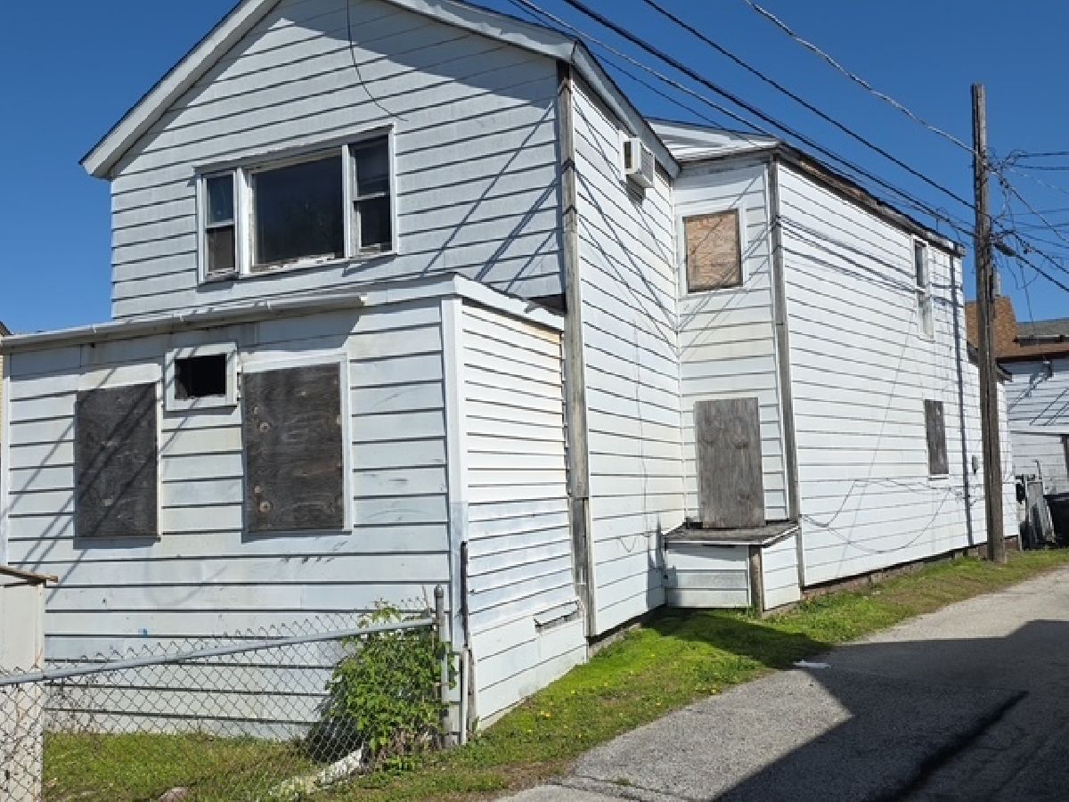  For Sale Chicago Illinois, 10029 Exchange Avenue