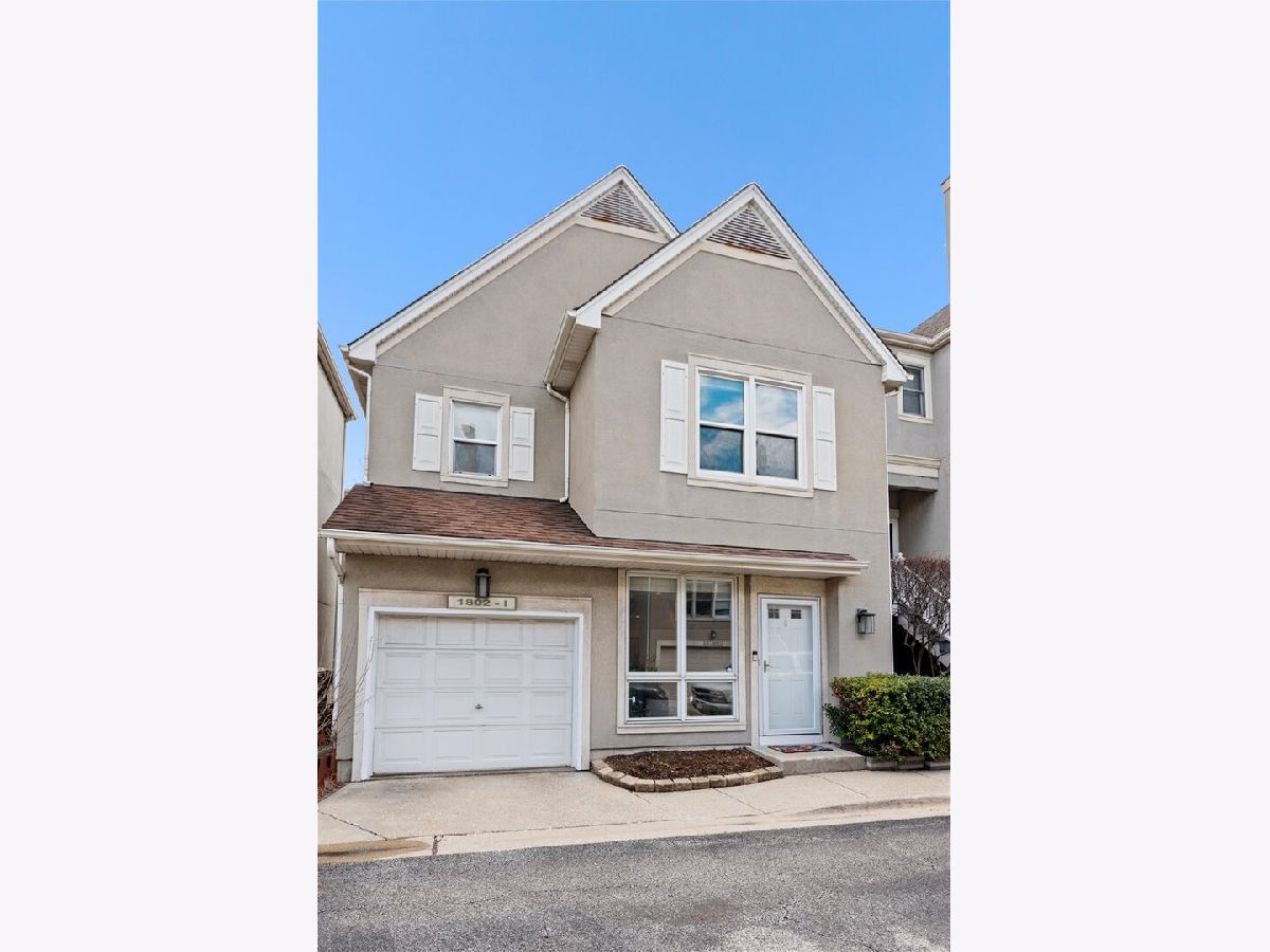 Homes & Townhomes & Condos For Sale Picardy Place Chicago Illinois, 1802 Diversey Parkway