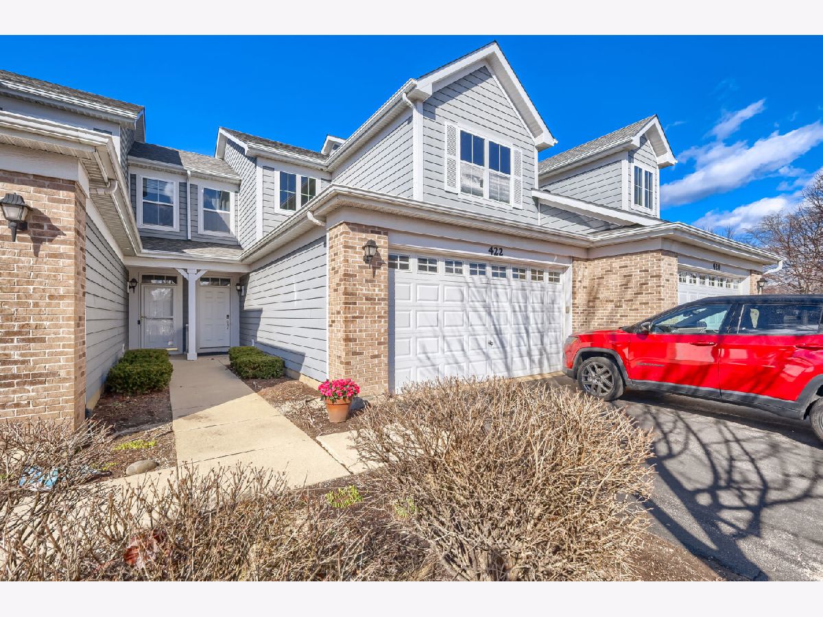  For Sale Elgin Illinois, 422 Victoria Lane