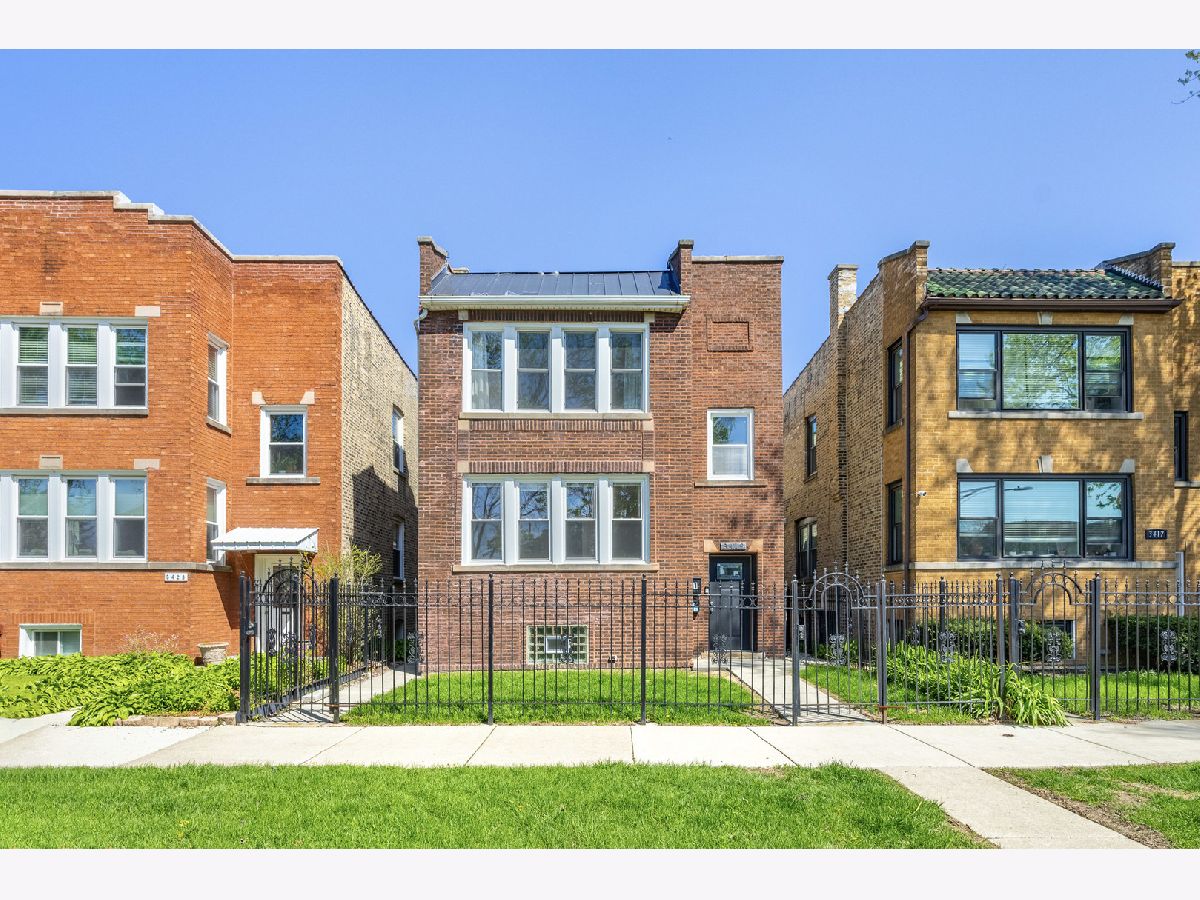  For Sale Chicago Illinois, 3419 Lowell Avenue