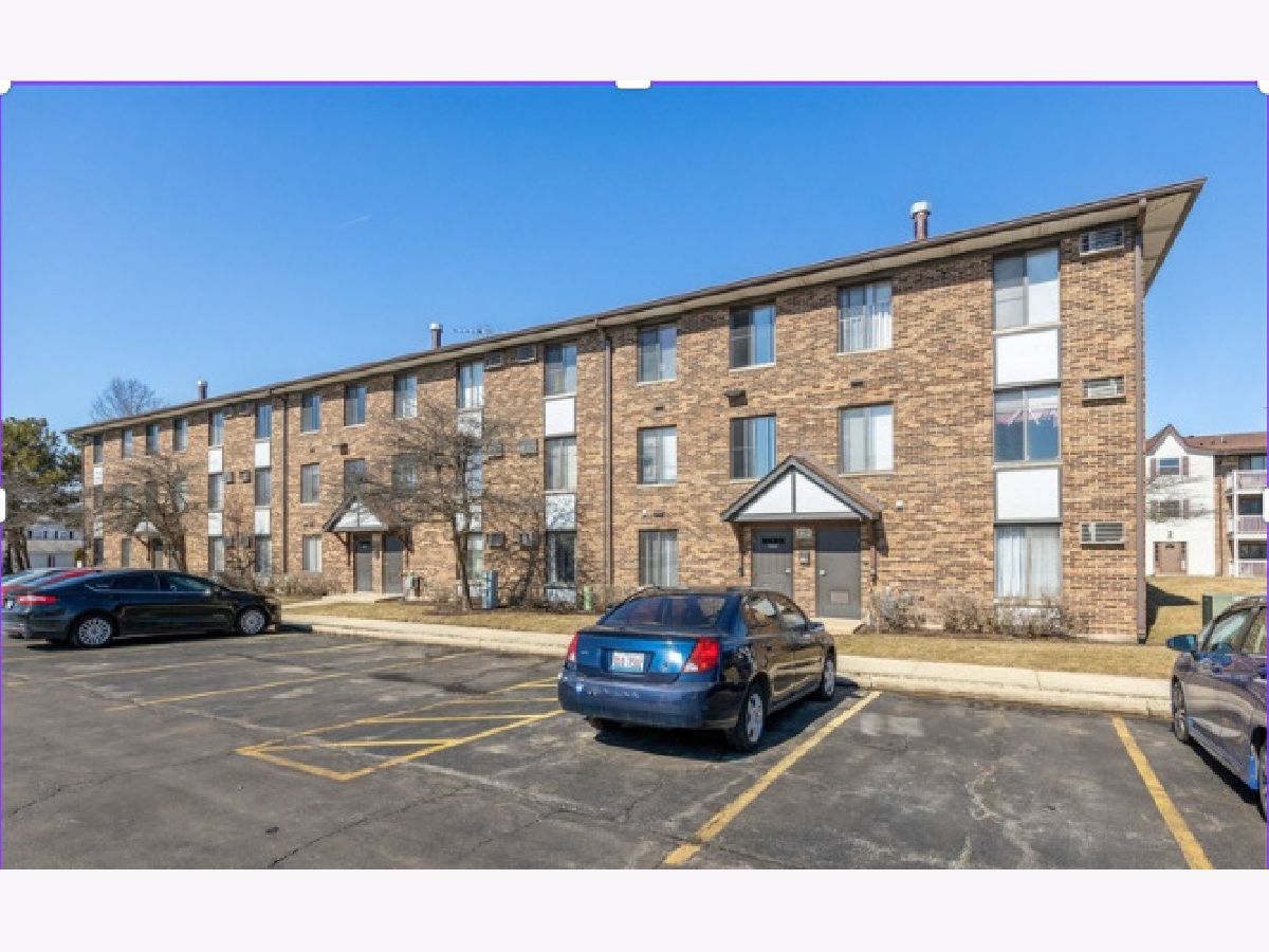 Condominiums For Rent Willows Of Fox Valley Aurora Illinois, 239 Gregory