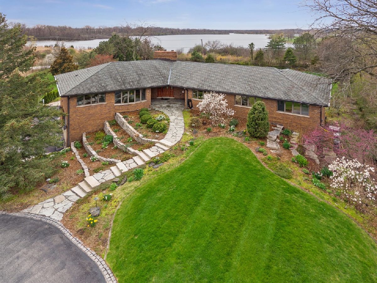  For Sale Orland Park Illinois, 13124 Blue Heron Drive