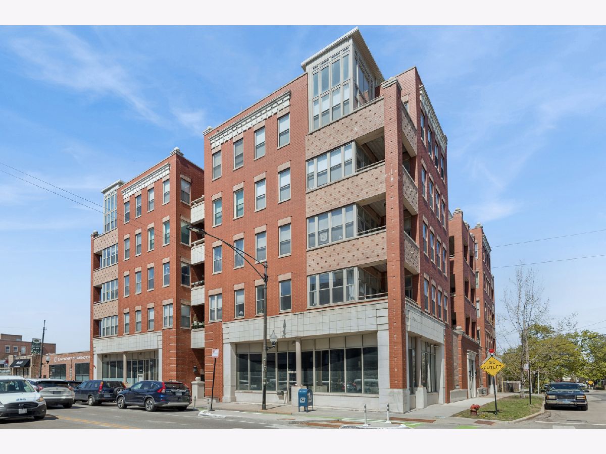  For Sale Chicago Illinois, 2700 Belmont Avenue