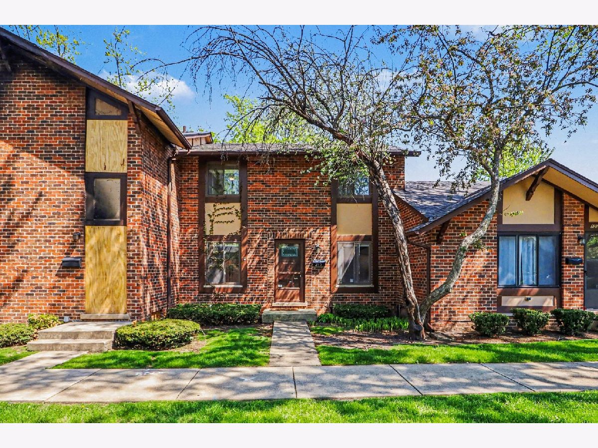  For Sale Villa Park Illinois, 1S217 Stratford Lane