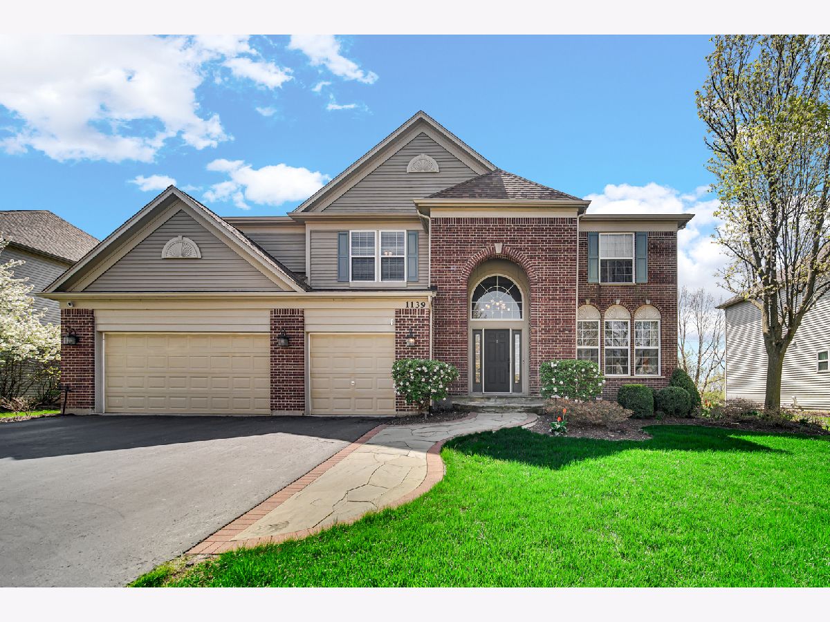  For Sale Mundelein Illinois, 1139 Magnolia Road