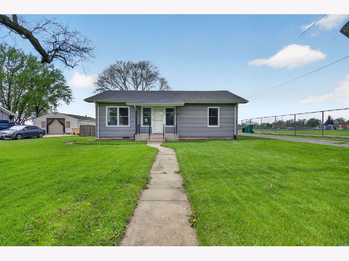  Sold Manhattan Illinois, 605 Eastern