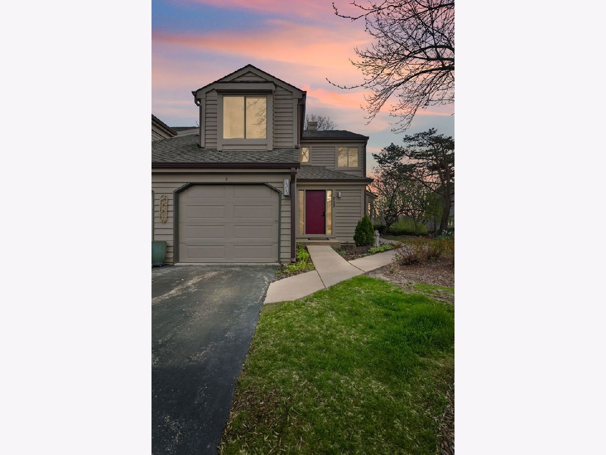 Townhomes & Condos For Sale Lake Barrington Shores Lake Barrington Illinois, 753 Shoreline Road