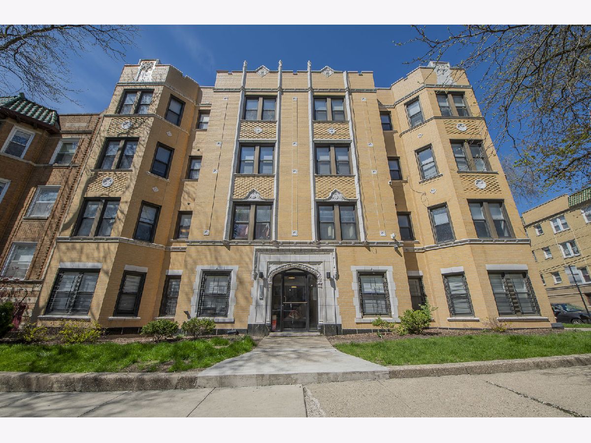  Rented Chicago Illinois, 2034 Arthur