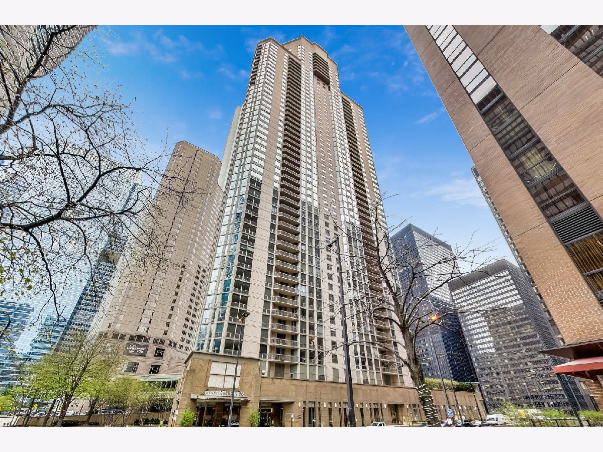  For Sale Chicago Illinois, 222 Columbus Drive