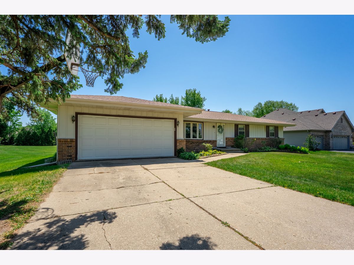  For Sale Rockford Illinois, 7249 Robinswood Street