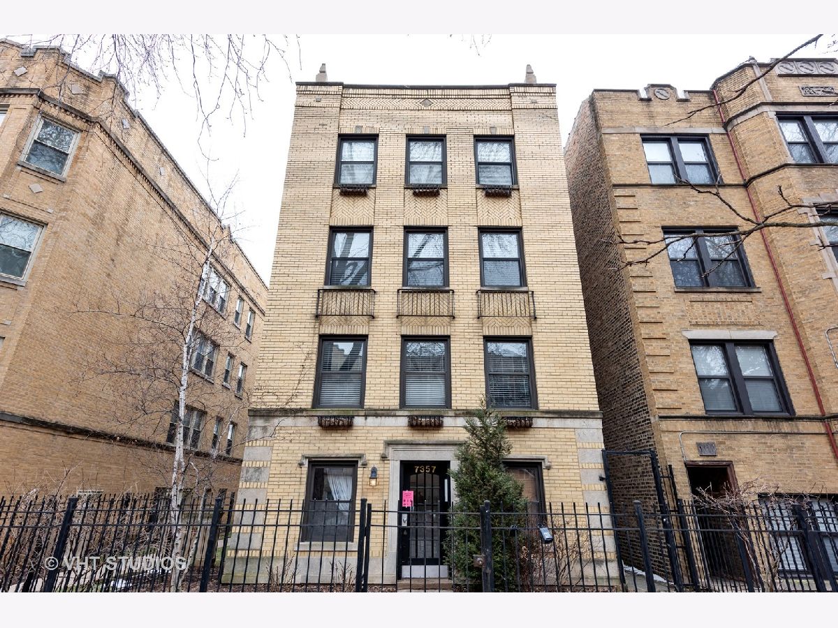  Rented Chicago Illinois, 7357 Damen