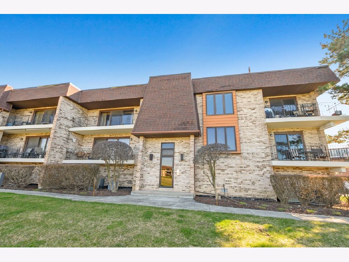  For Sale Orland Park Illinois, 15704 Deerfield Court