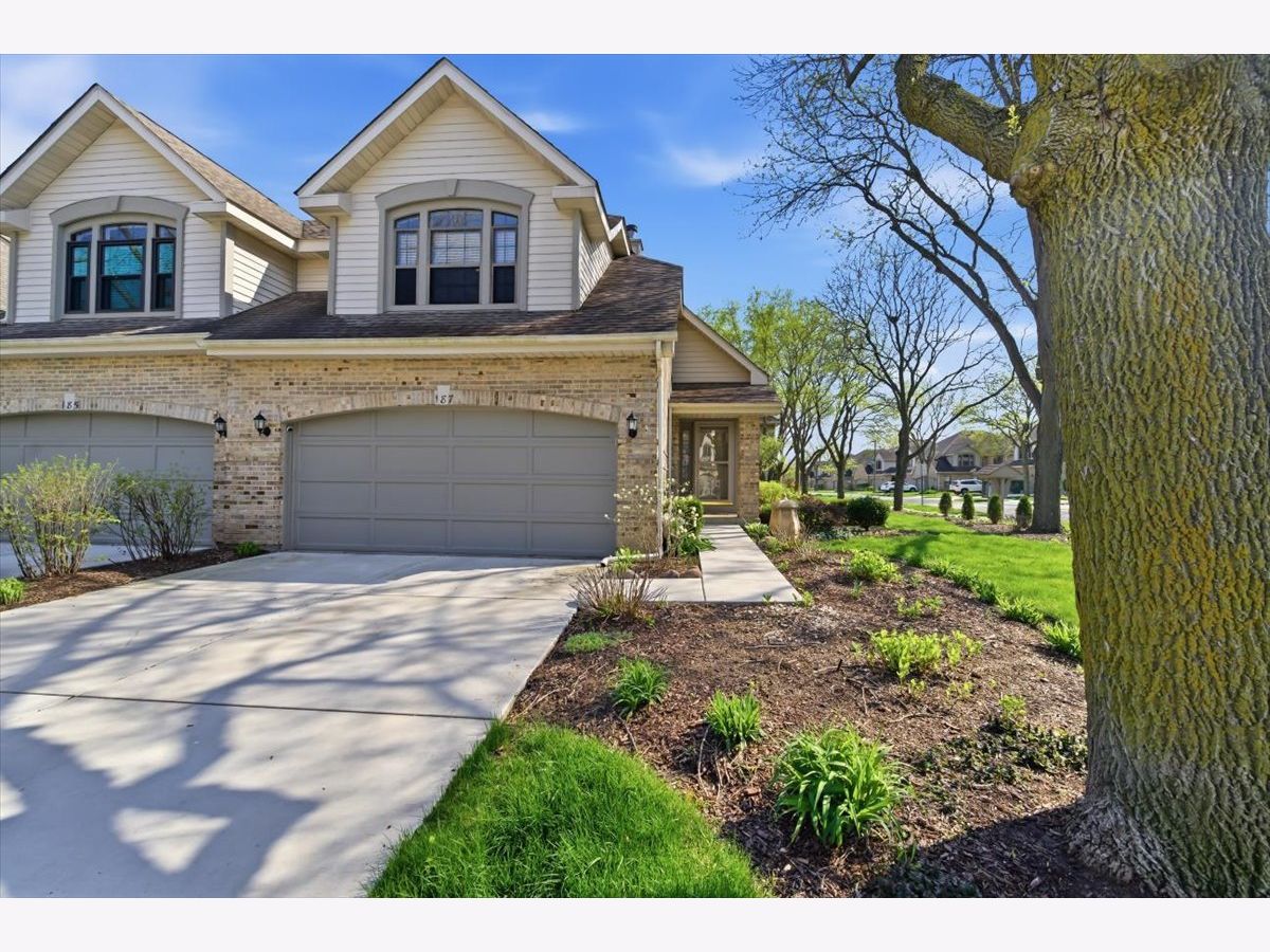  For Sale Bloomingdale Illinois, 187 Benton Lane