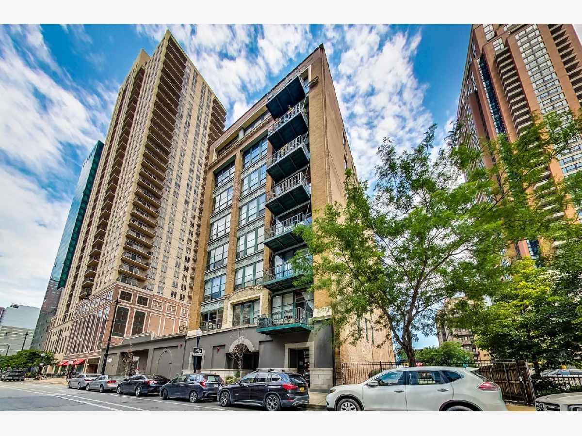 Condominiums Rented Cosmopolitan Lofts Chicago Illinois, 1133 Wabash