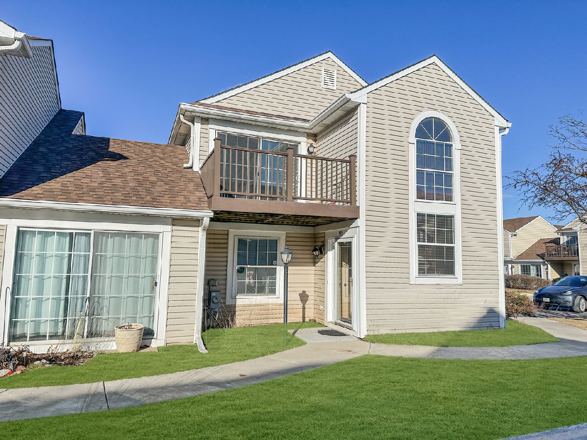 Townhomes & Condos For Rent Le Parc Buffalo Grove Illinois, 535 Le Parc