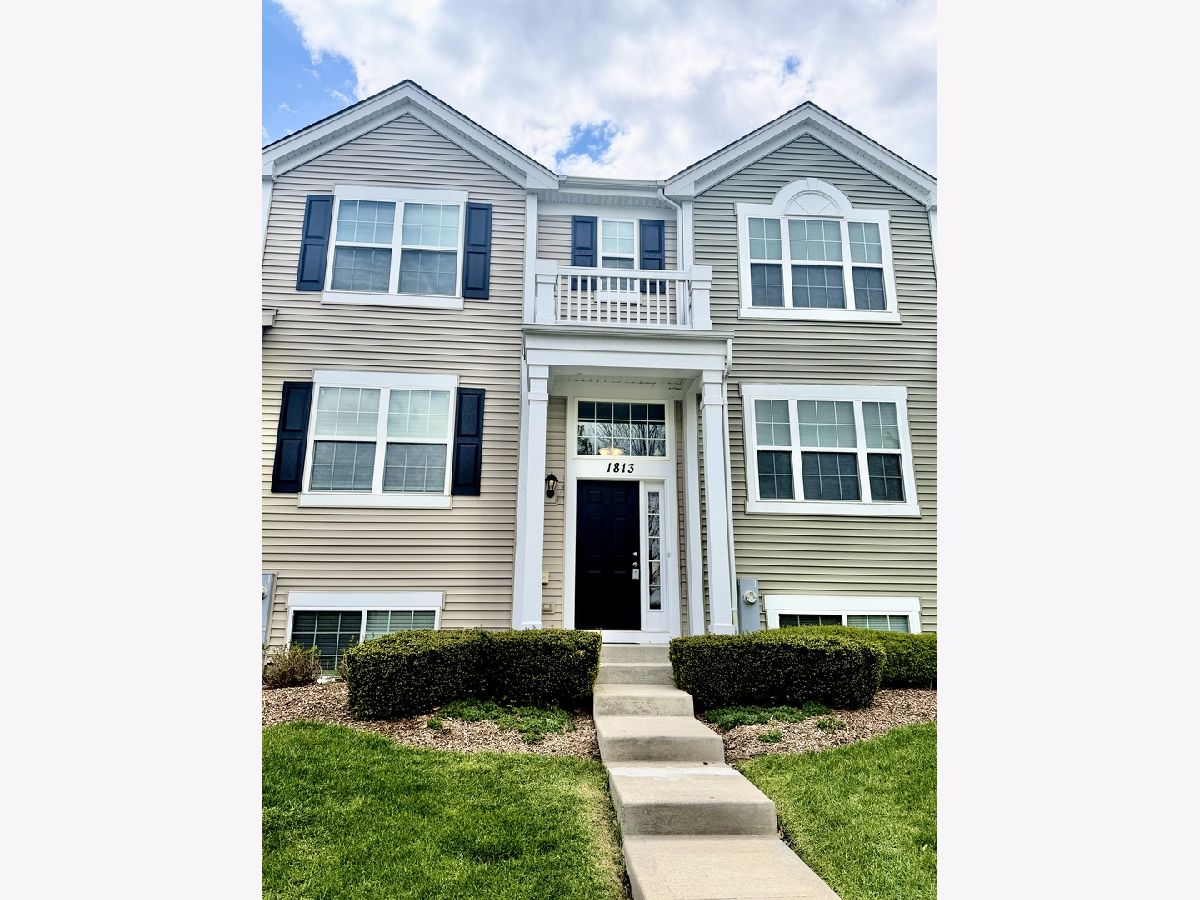  For Rent Pingree Grove Illinois, 1813 Spinnaker