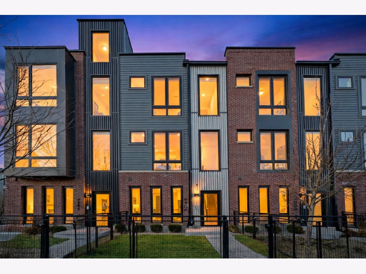  For Sale Chicago Illinois, 4250 Belmont Avenue